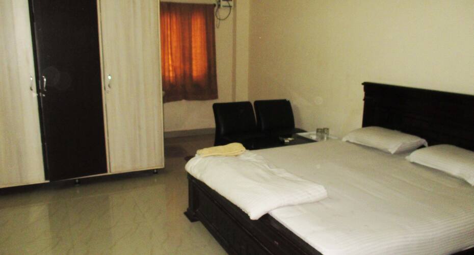 Vijay Lakshmi Guest House, Hyderabad 5